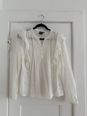 GAP White Ruffled Pintuck Long-Sleeve Blouse